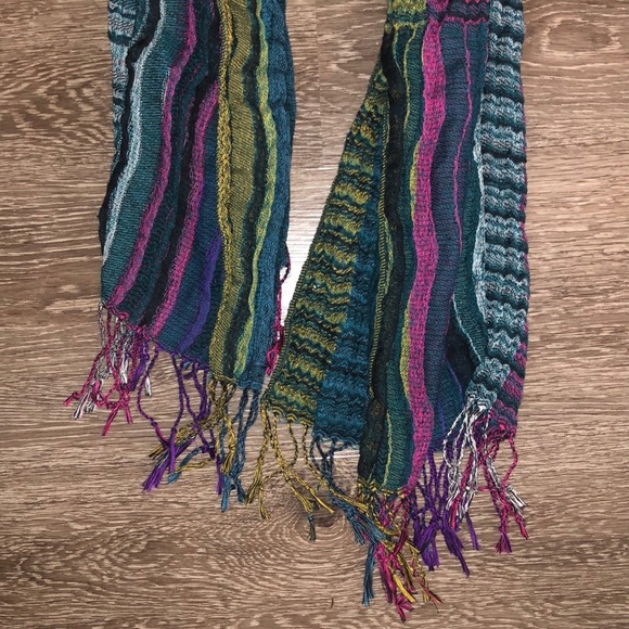 Forever 21 multicolor textured scarf - Picture 6 of 7